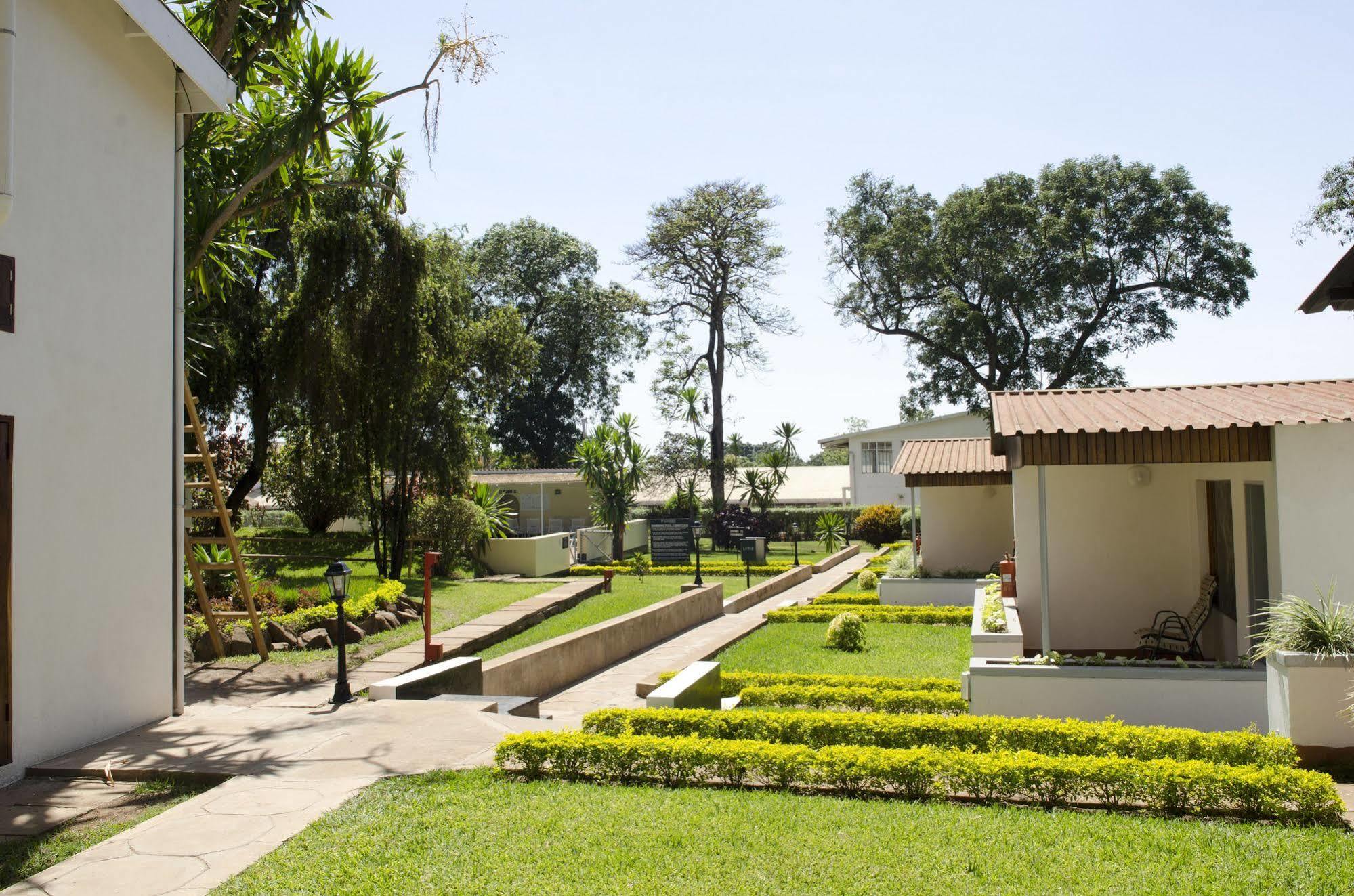 Hotel Sunbird Lilongüe Exterior foto